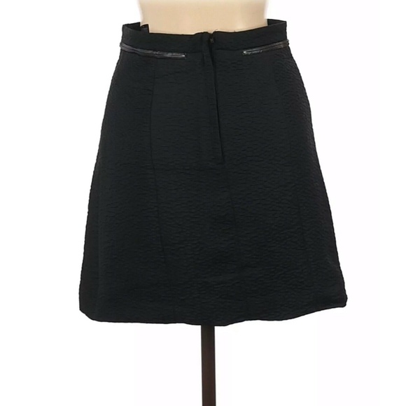 H&M Black Embossed Zipper A Line Mini Skirt - Picture 3 of 7